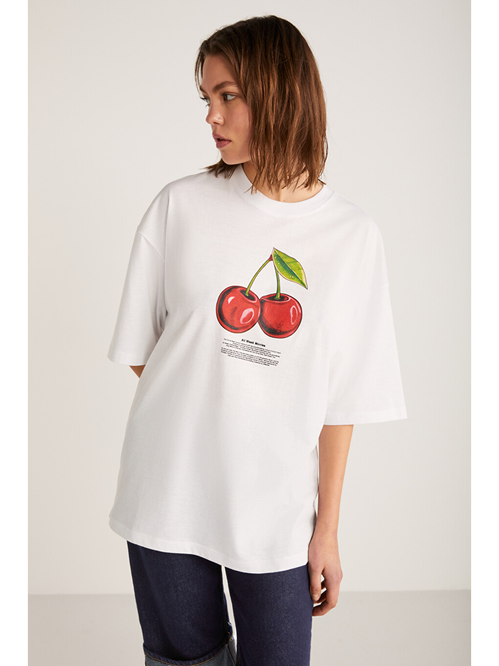 Beyaz ODALYS Kadın %100 Organik Pamuklu Oversize Fit Bol Kesim Kiraz Baskılı Bisiklet Yaka BEYAZ T-Shirt-1