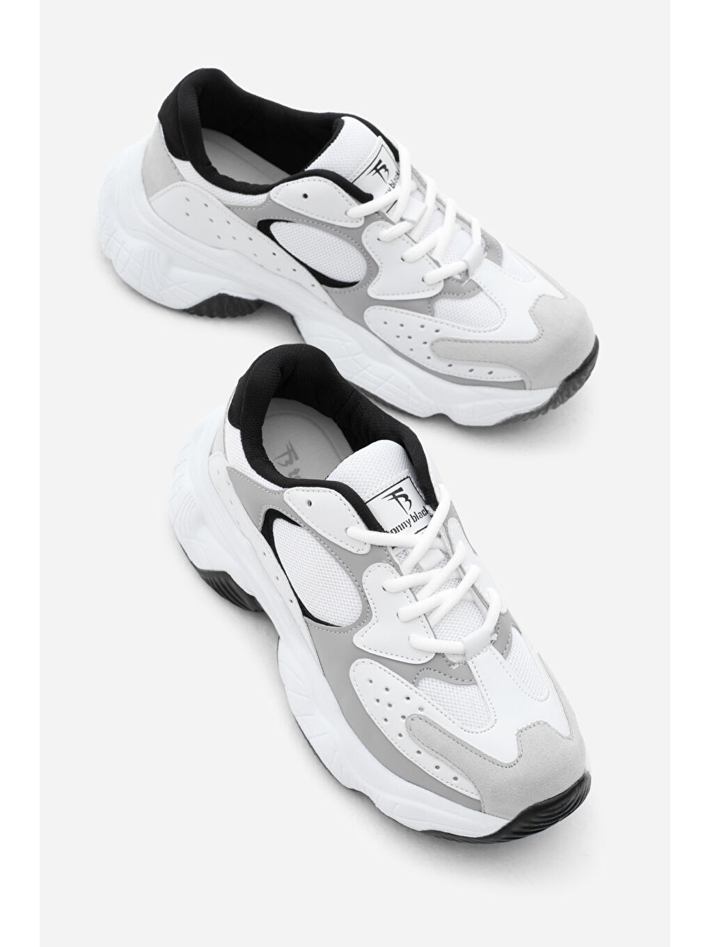 Kadın Gri Beyaz Rahat Kalıp Yüksek Taban Bağcıklı Spor Ayakkabı-1