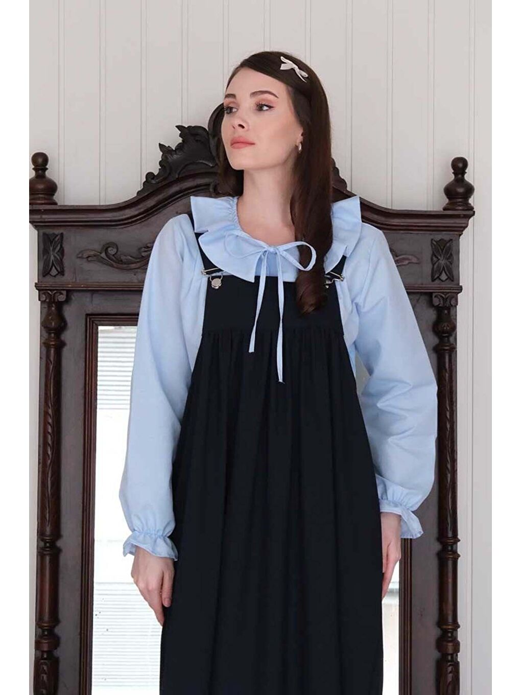 Bebe Mavisi Bebe Yaka Fiyonklu Gömlek