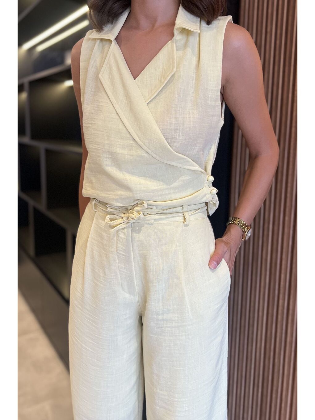 Sarı Kruvaze Yaka Keten Yelek Pantolon İkili Takım-4