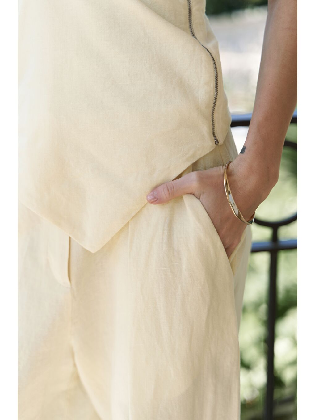 Alidah Pileli Sarı Bol Paça Pantolon-5