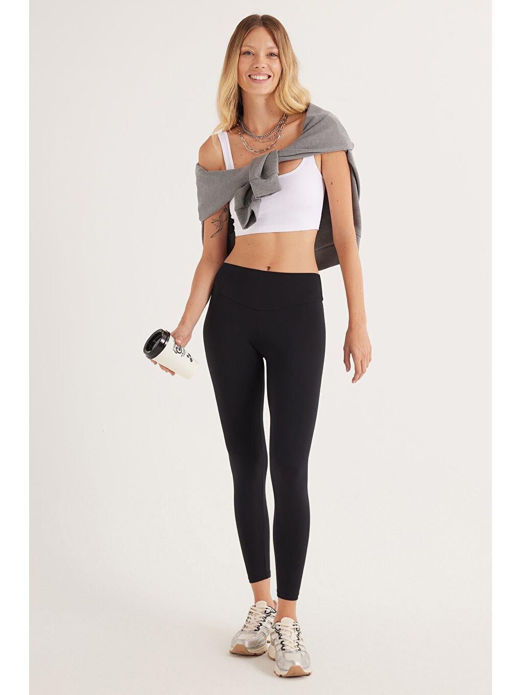 Kadın Süper Slim Beli Lastikli İnterlok Standart Boy Normal Siyah Tayt-4