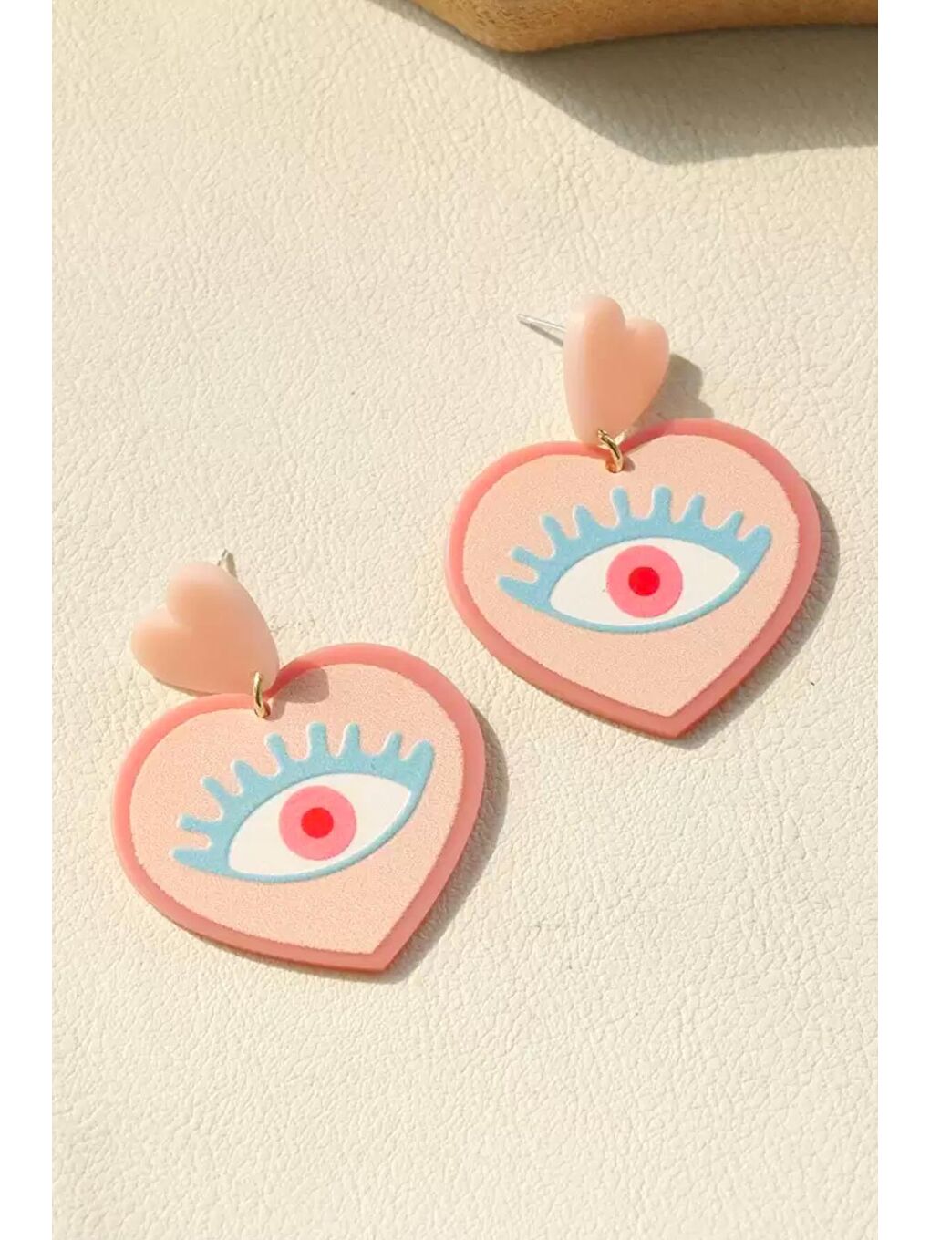 Tatlı Pembe Göz Detaylı Asetat Küpe-4