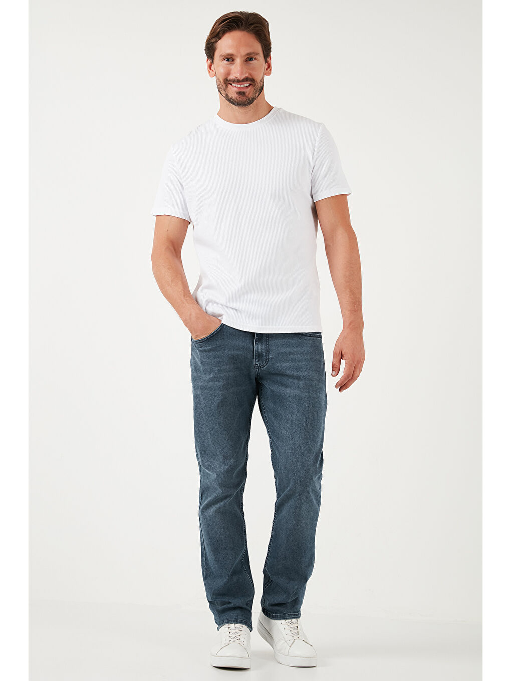 Buratti Mavi Pamuklu Yüksek Bel Comfort Fit Boru Paça Erkek Jeans 4400S02TEXAS