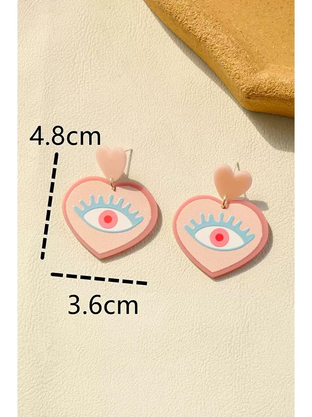Tatlı Pembe Göz Detaylı Asetat Küpe-6