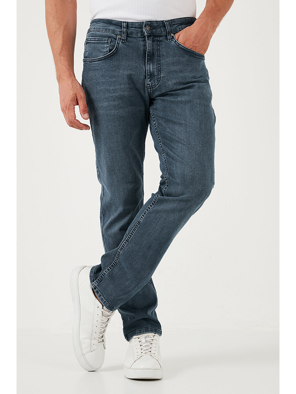 Buratti Mavi Pamuklu Yüksek Bel Comfort Fit Boru Paça Erkek Jeans 4400S02TEXAS - 1