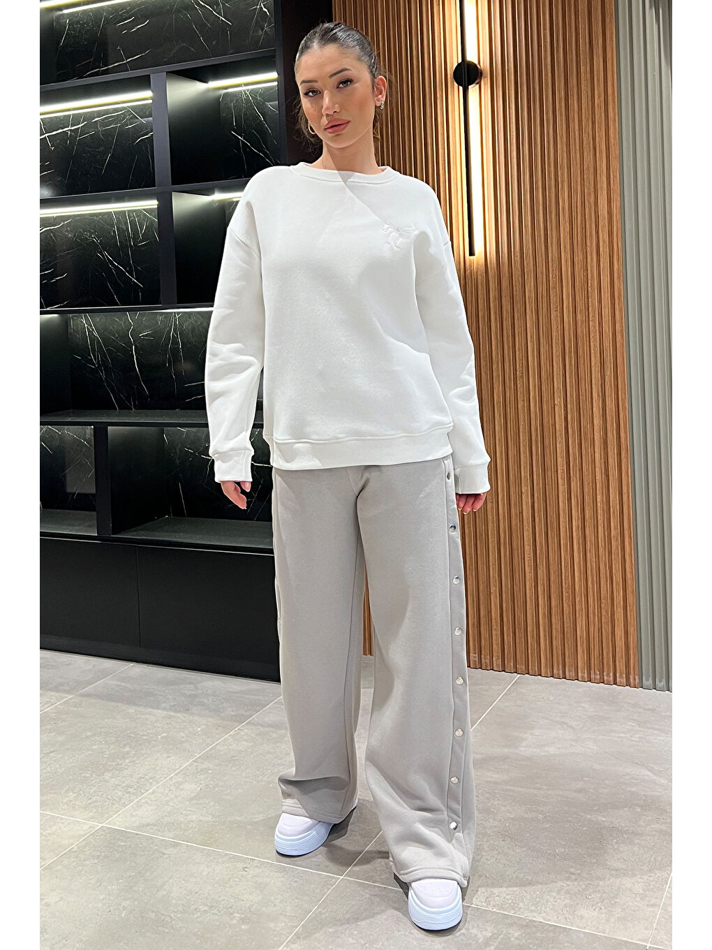 Gri Kadın Kapalı Çıtçıt Detaylı Palazzo Eşofman Altı-1