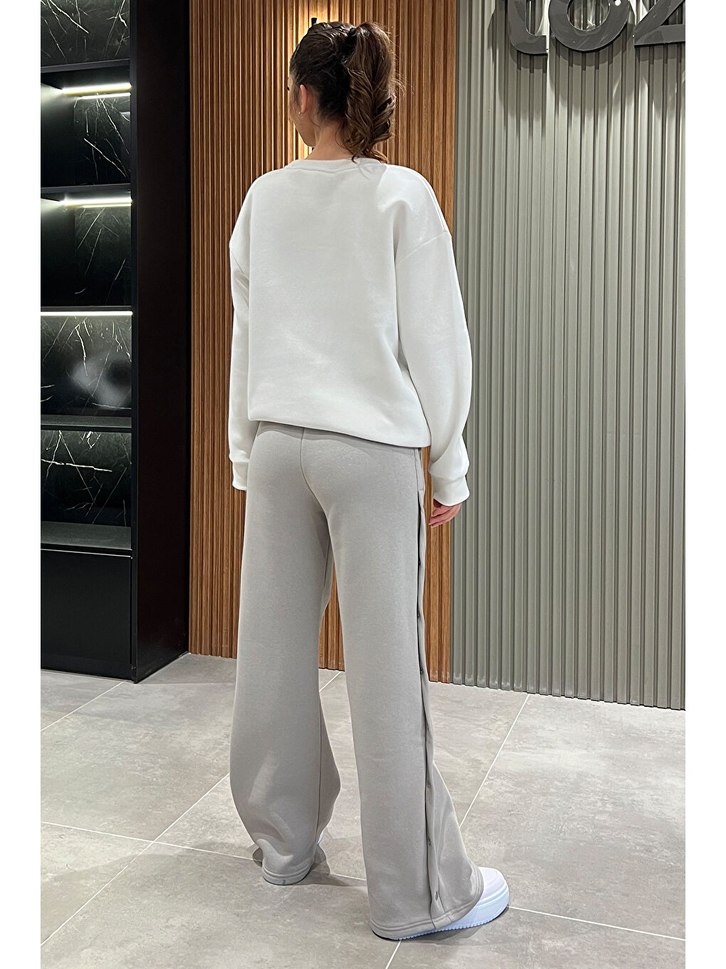 Gri Kadın Kapalı Çıtçıt Detaylı Palazzo Eşofman Altı-2