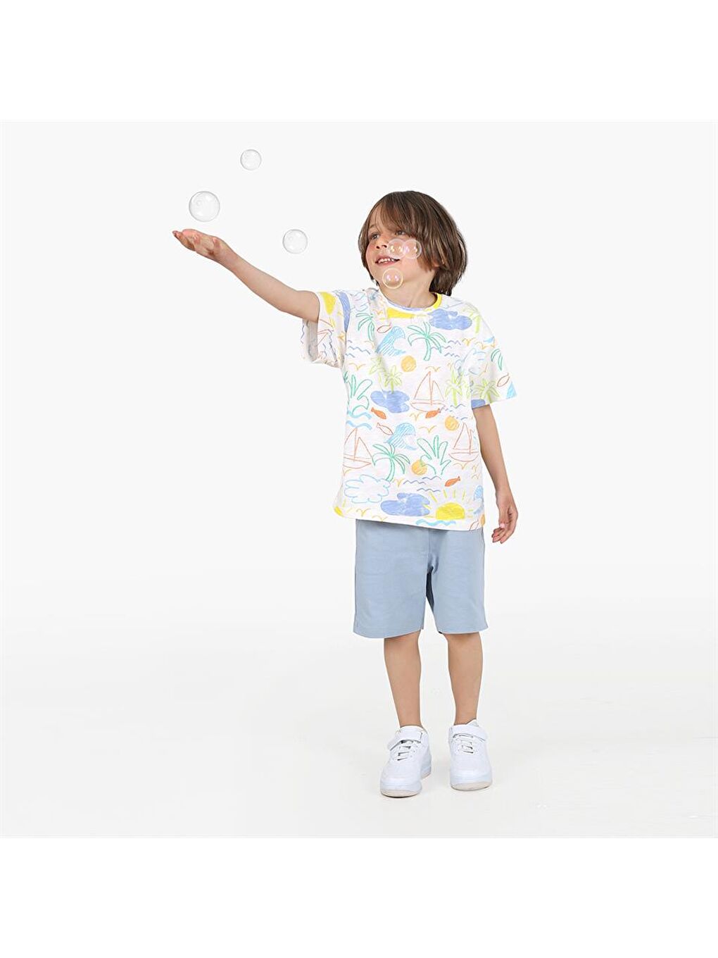 Ekru Erkek Çocuk Renkli Desenli Beyaz Mavi Alt Üst Takım-1