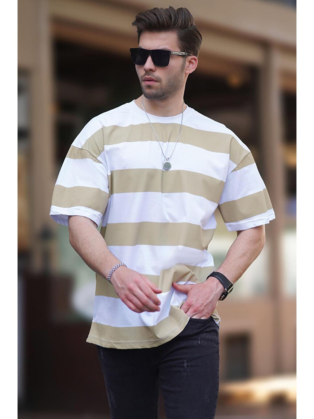 Bej Oversize Renk Bloklu Bisiklet Yaka Kısa Kollu %100 Pamuk Tişört 7030-3