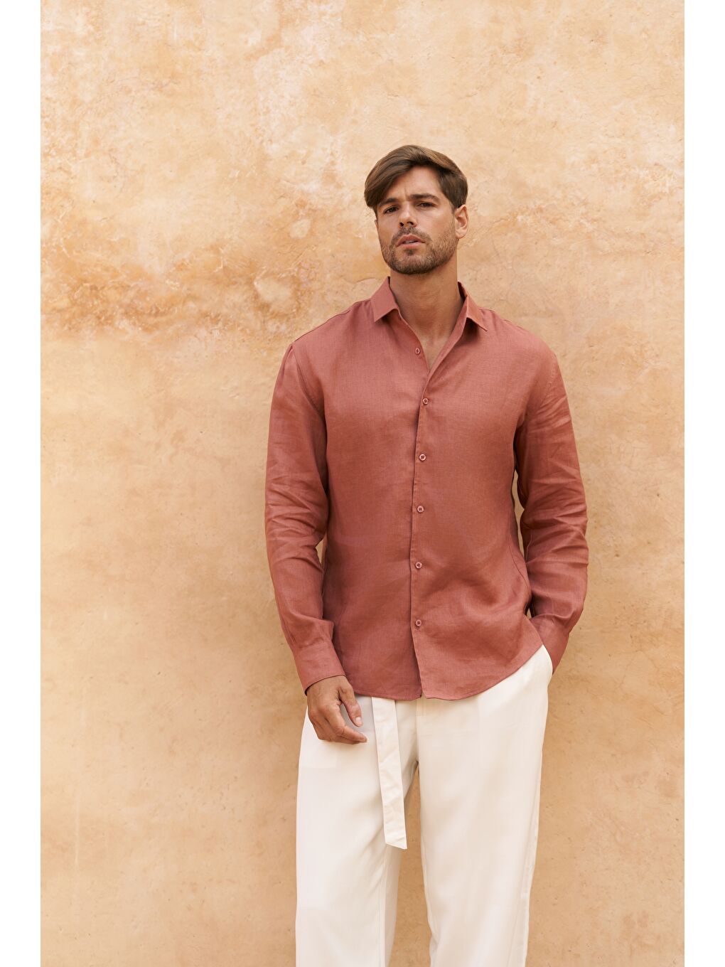 Kahverengi Ottavia Tarçın Keten Oversize Erkek Gömlek-1