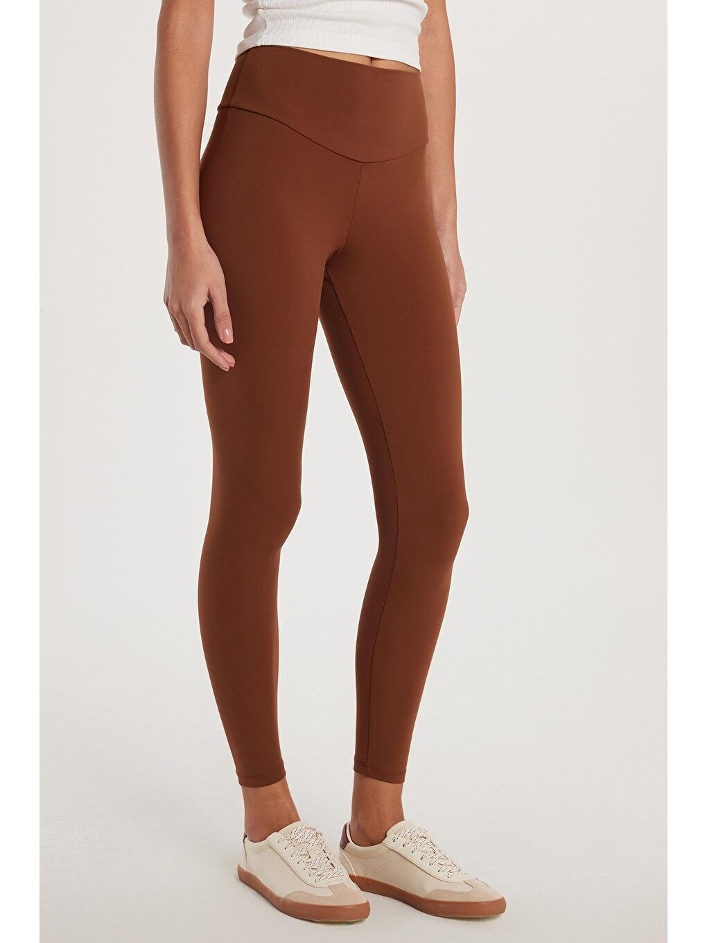 Kadın Süper Slim Beli Lastikli İnterlok Standart Boy Normal Bel Kahverengi Tayt