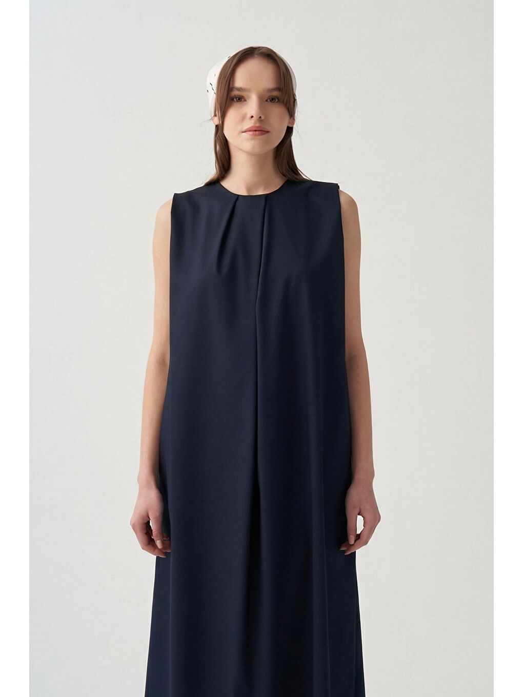 Lacivert-Önü Pile Detaylı Polyviscon Elbise-3