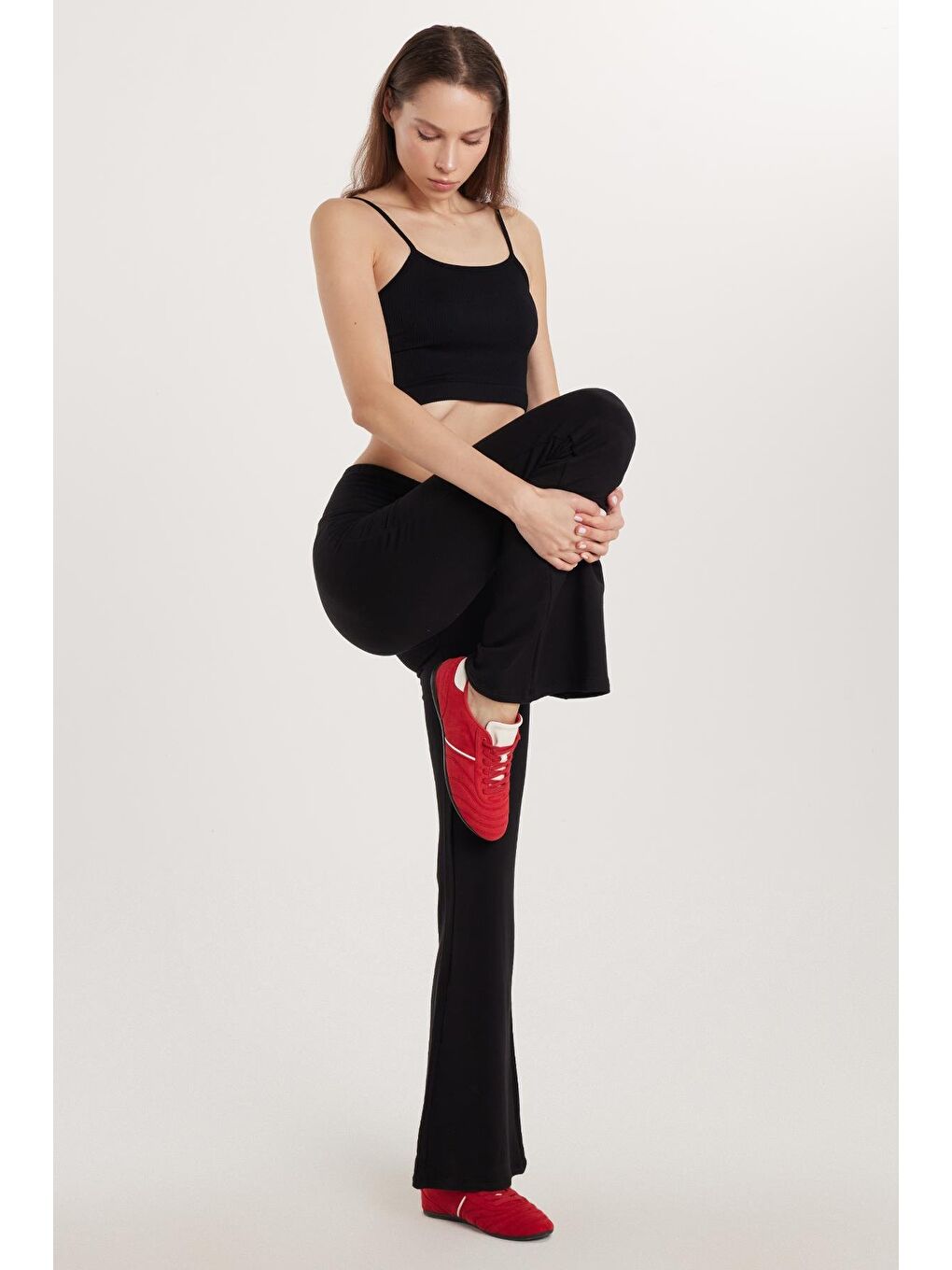 Kadın Modal Kumaş Slim Fit Dar Kesim Beli Lastikli İspanyol Paça Siyah Tayt-2