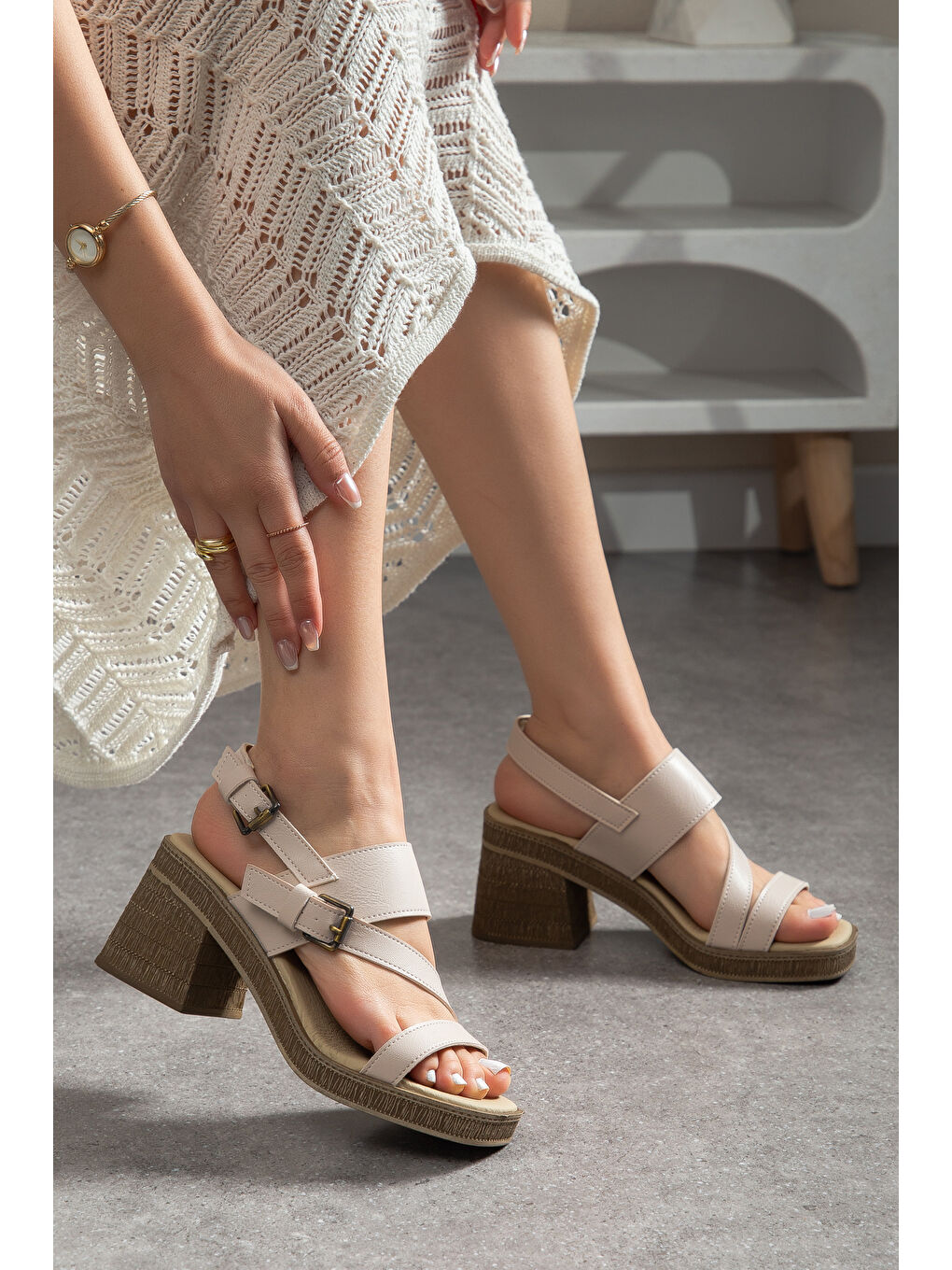 Bej Loske Günlük Ortopedik Klasik Topuklu Kadın Ayakkabı-2