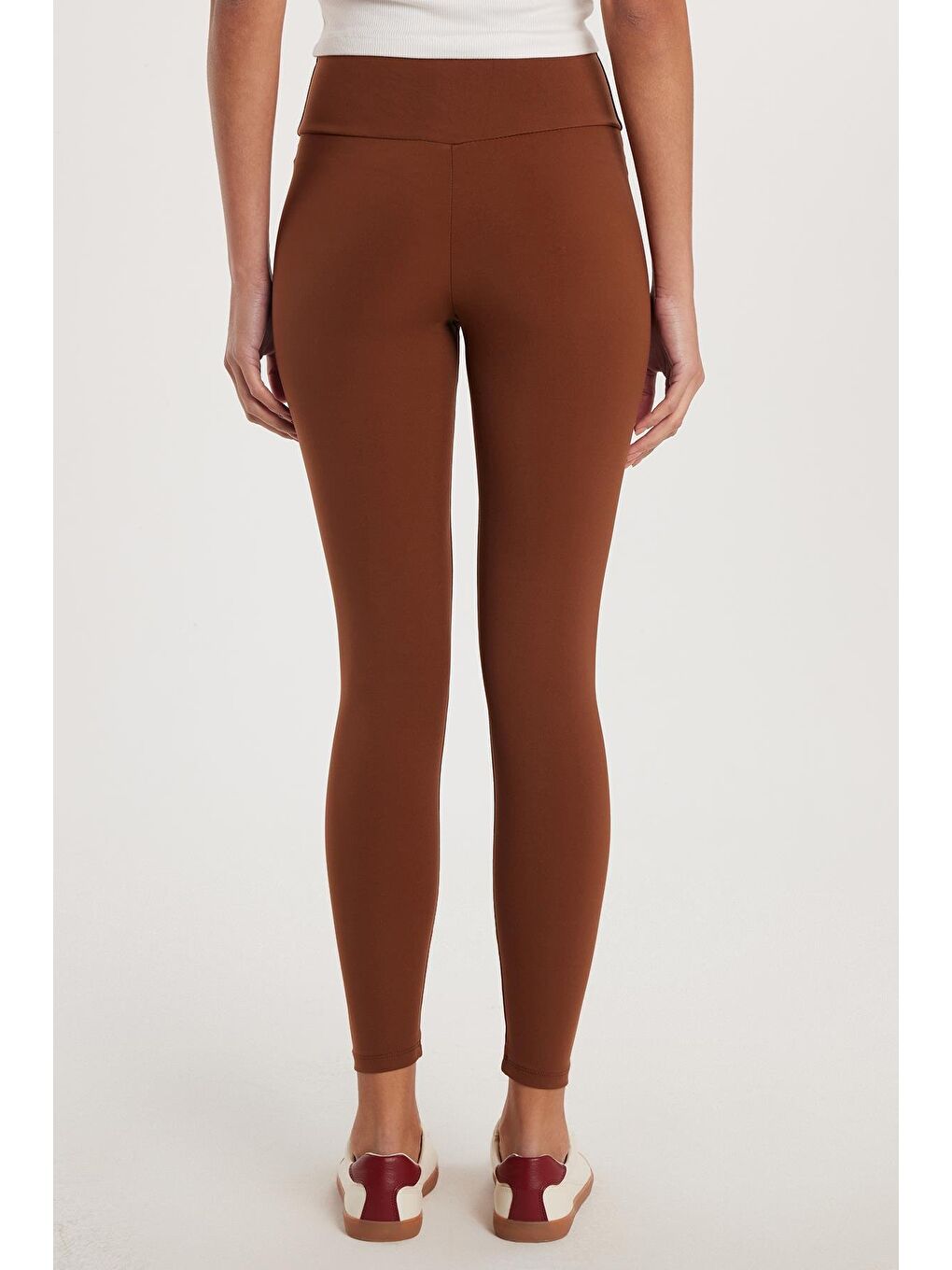 Kadın Süper Slim Beli Lastikli İnterlok Standart Boy Normal Bel Kahverengi Tayt-4
