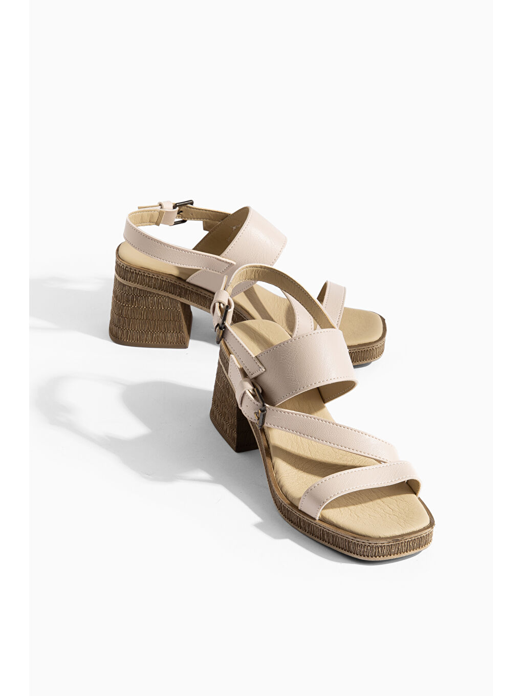 Bej Loske Günlük Ortopedik Klasik Topuklu Kadın Ayakkabı-4