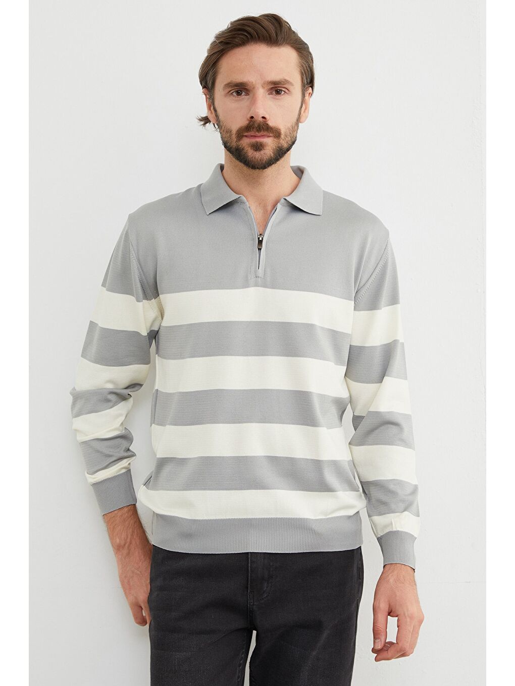 Gri Çizgili Yarım Fermuarlı Polo Yaka Triko Kazak-3