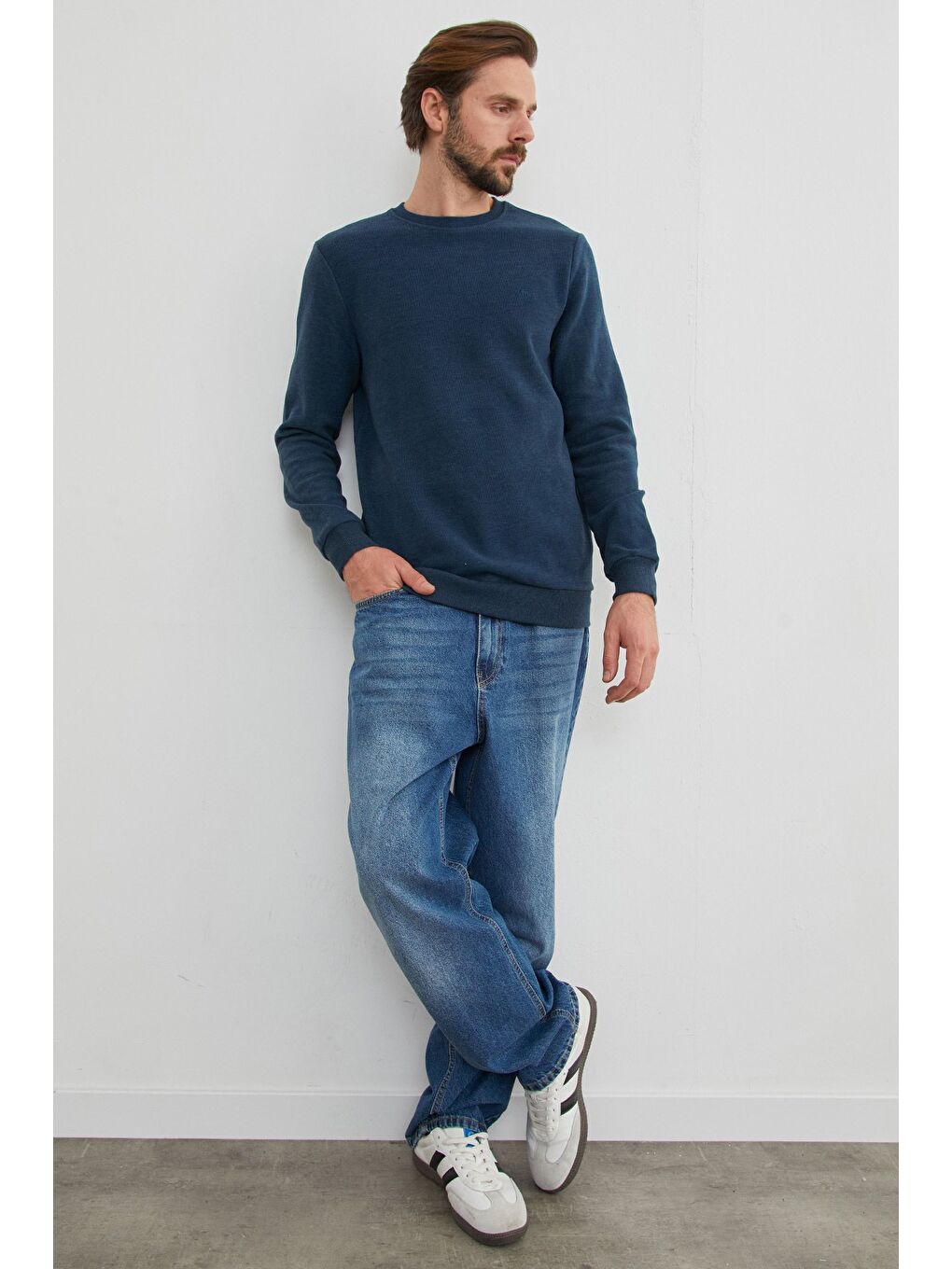 İndigo M Harf Nakışlı Fitilli Bisiklet Yaka Büyük Beden Sweatshirt-2