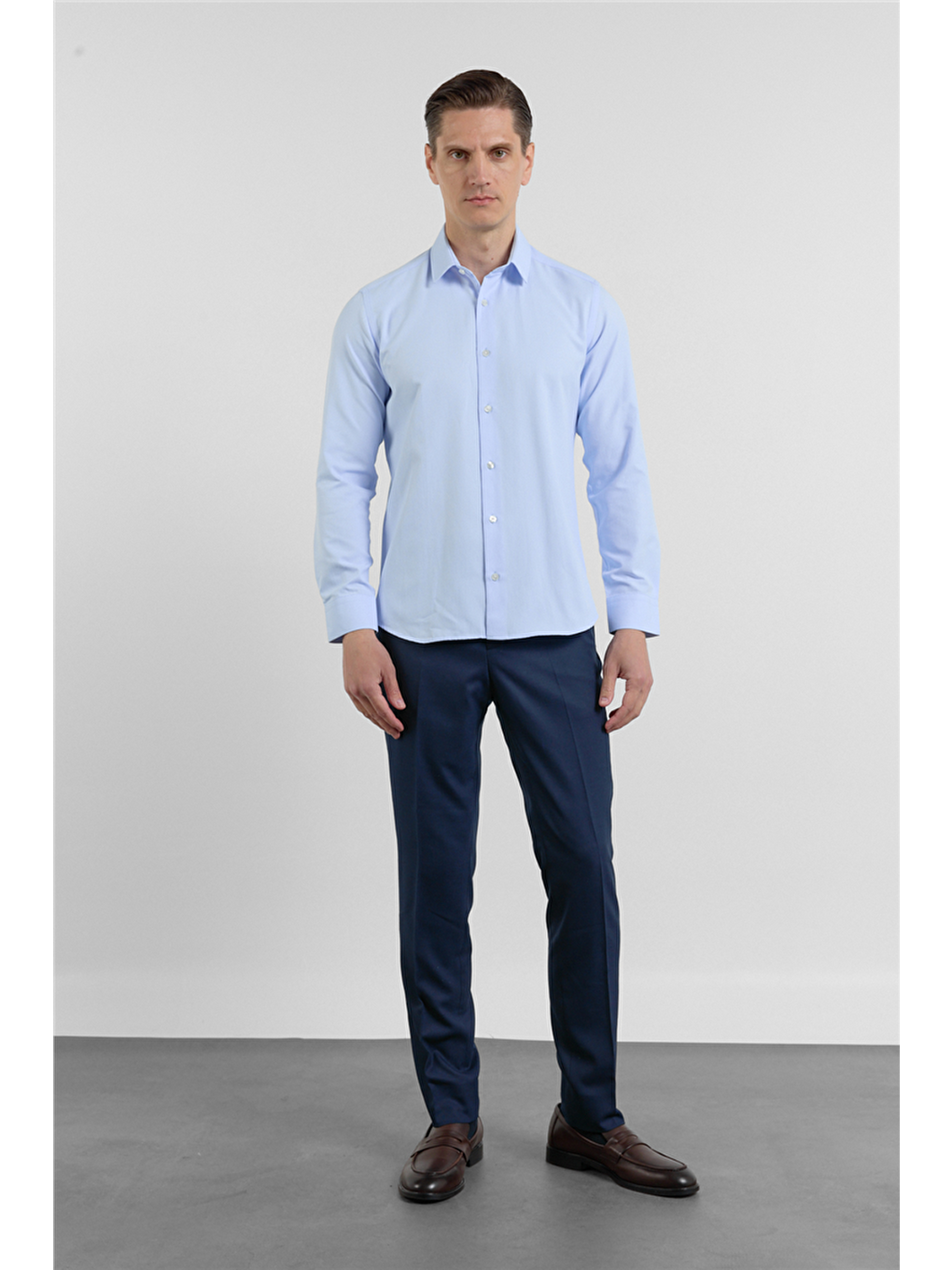 Mavi Kendinden Desenli Sert Yaka Uzun Kol Cepsiz Slim Fit Pamuklu Gömlek 1004255283-1