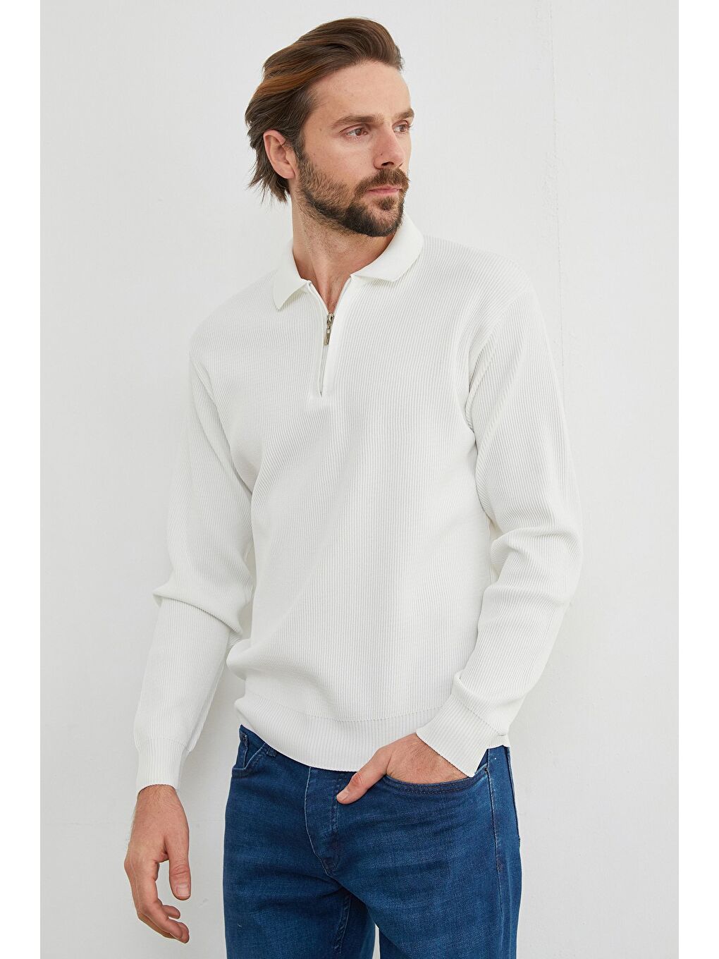 Beyaz Fitilli Yarım Fermuarlı Triko Kazak-1