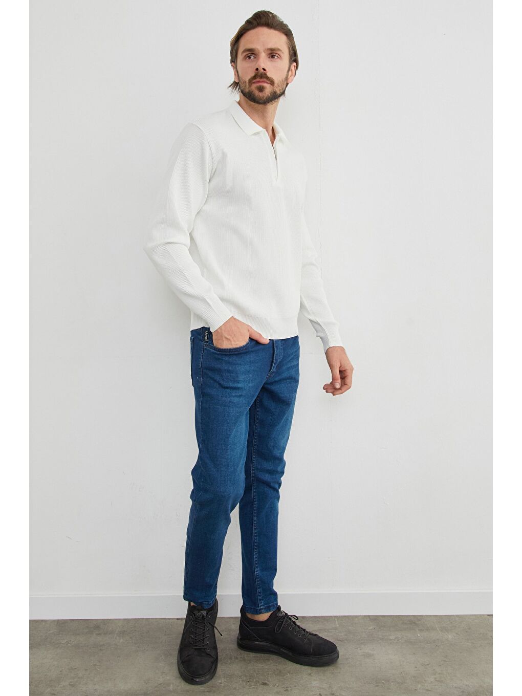 Beyaz Fitilli Yarım Fermuarlı Triko Kazak-2