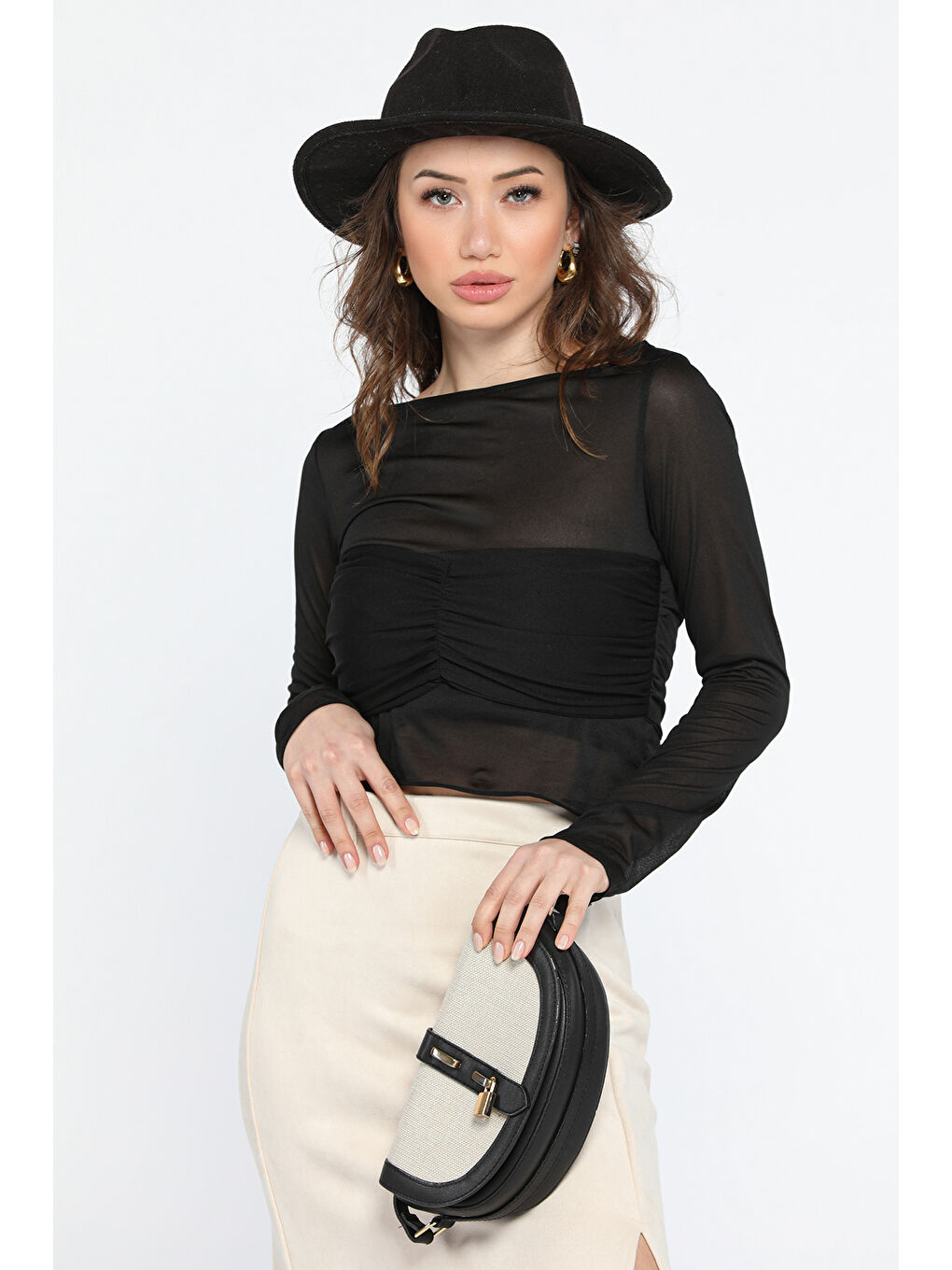 Siyah Kadın Burgu Detaylı Transparan Bluz