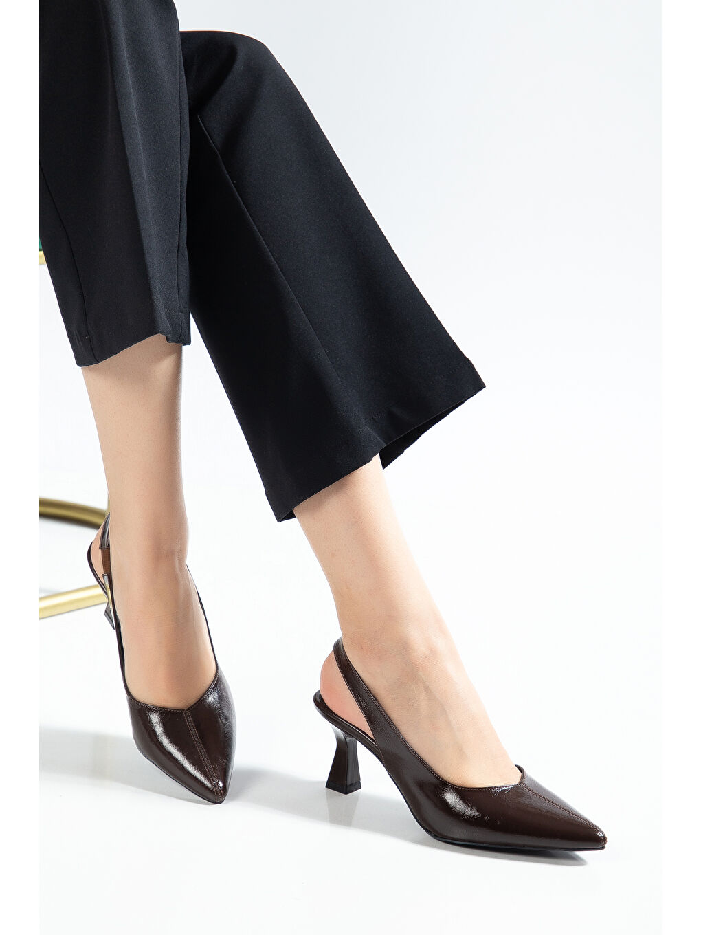 Kahverengi D2301 Günlük Ortopedik Kadın Klasik Topuklu Ayakkabı-2