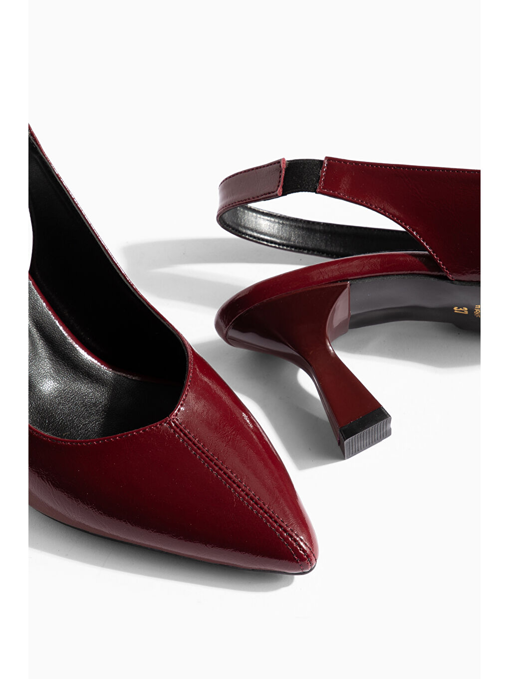 Bordo D2301 Günlük Ortopedik Kadın Klasik Topuklu Ayakkabı-1