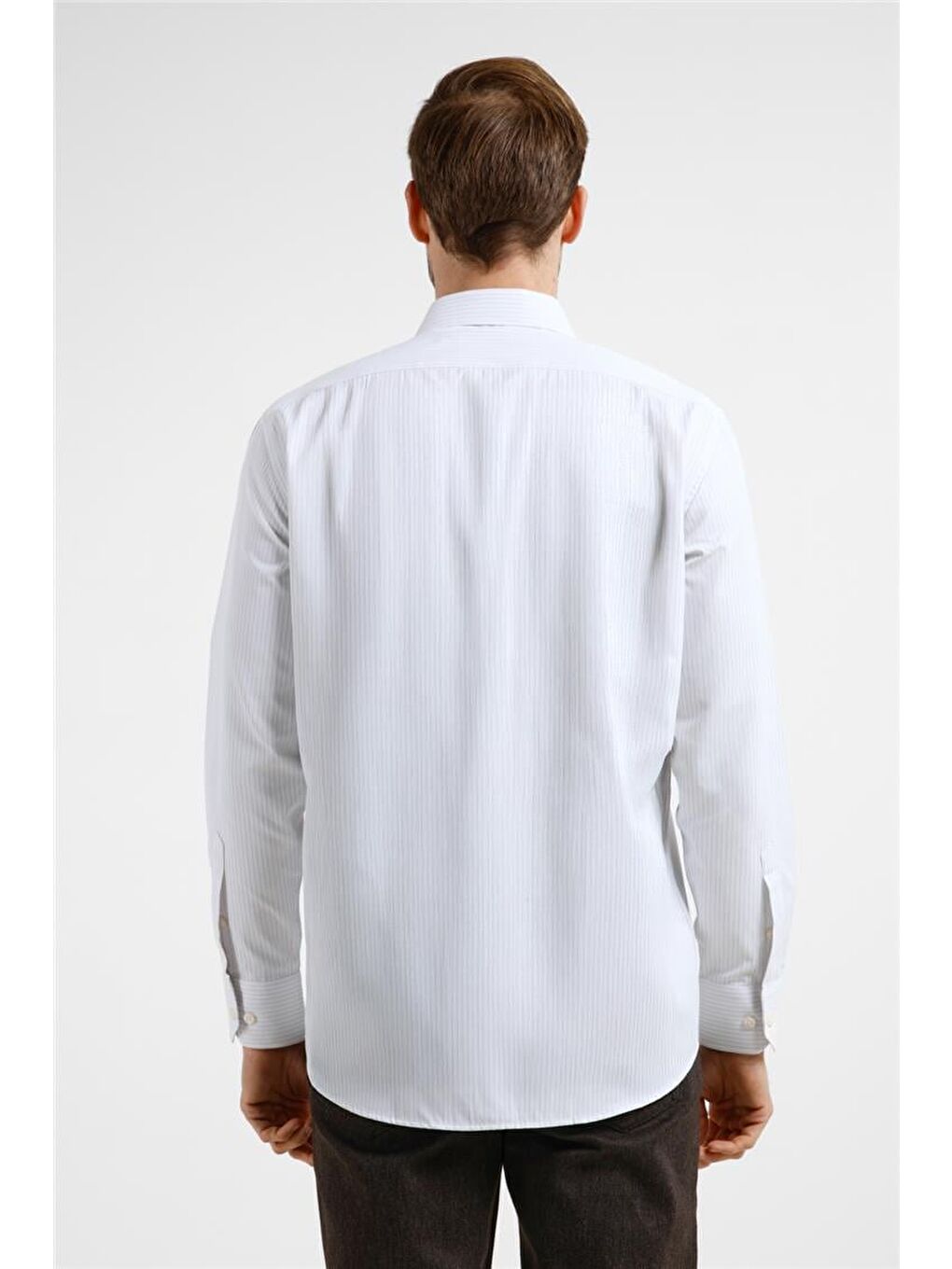 Beyaz - Bej Çizgili Desen Sert Yaka Uzun Kol Cepli Comfort Fit Pamuklu Gömlek 1004255275-4