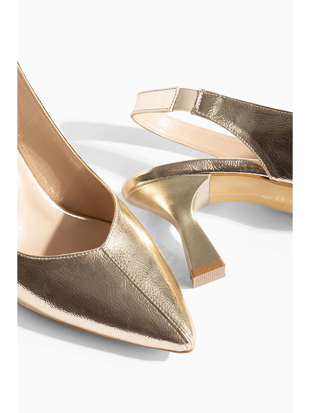 Sarı D2301 Günlük Ortopedik Kadın Klasik Topuklu Ayakkabı-1