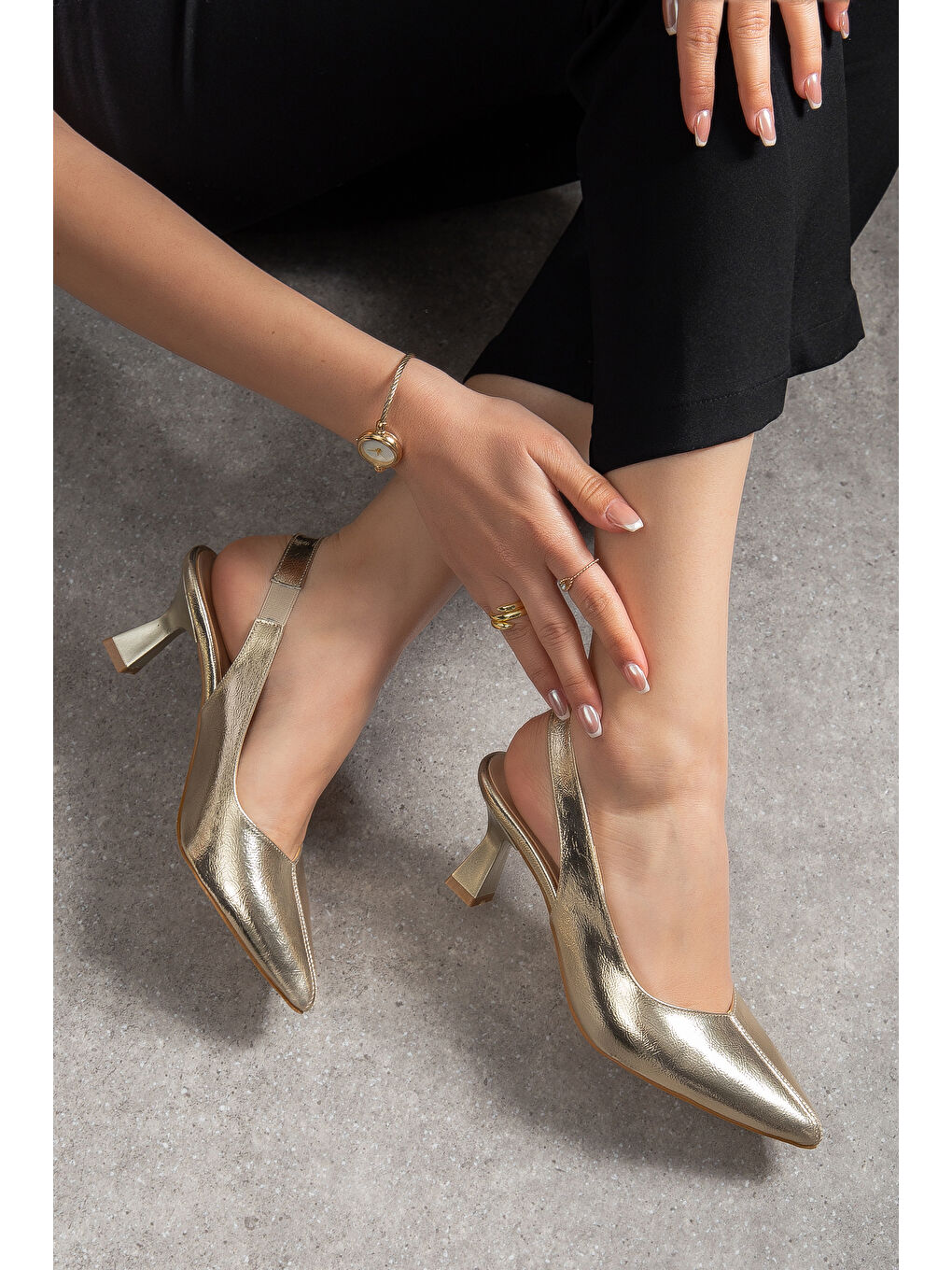 Sarı D2301 Günlük Ortopedik Kadın Klasik Topuklu Ayakkabı-2