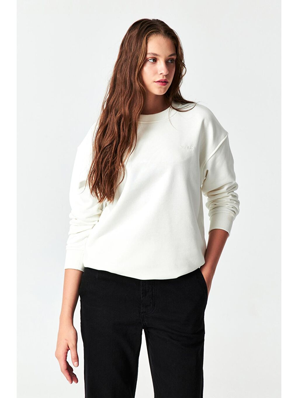 it's basic Beyaz Kadın Ekru Renk  Baskılı Oversize İçi Şardonlu SweatShirt