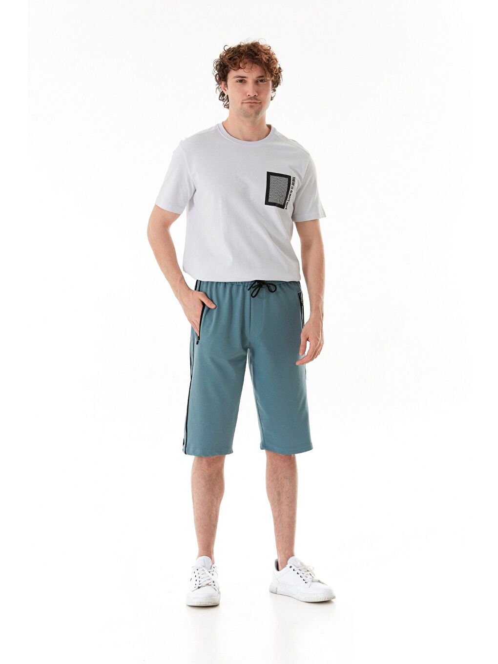 Mavi Basic Fermuarlı Beli Lastikli Şort-1