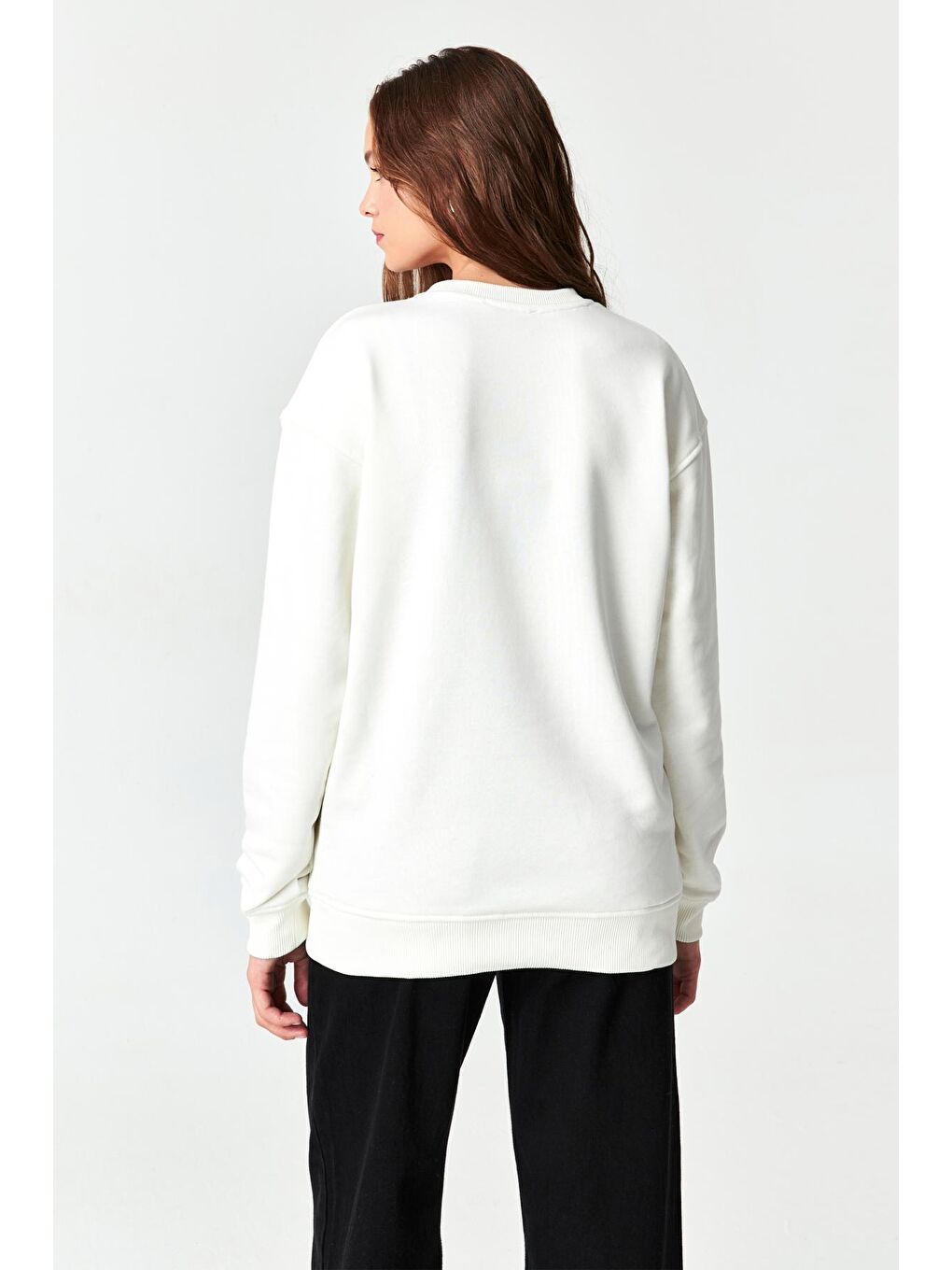 it's basic Beyaz Kadın Ekru Renk  Baskılı Oversize İçi Şardonlu SweatShirt - 2