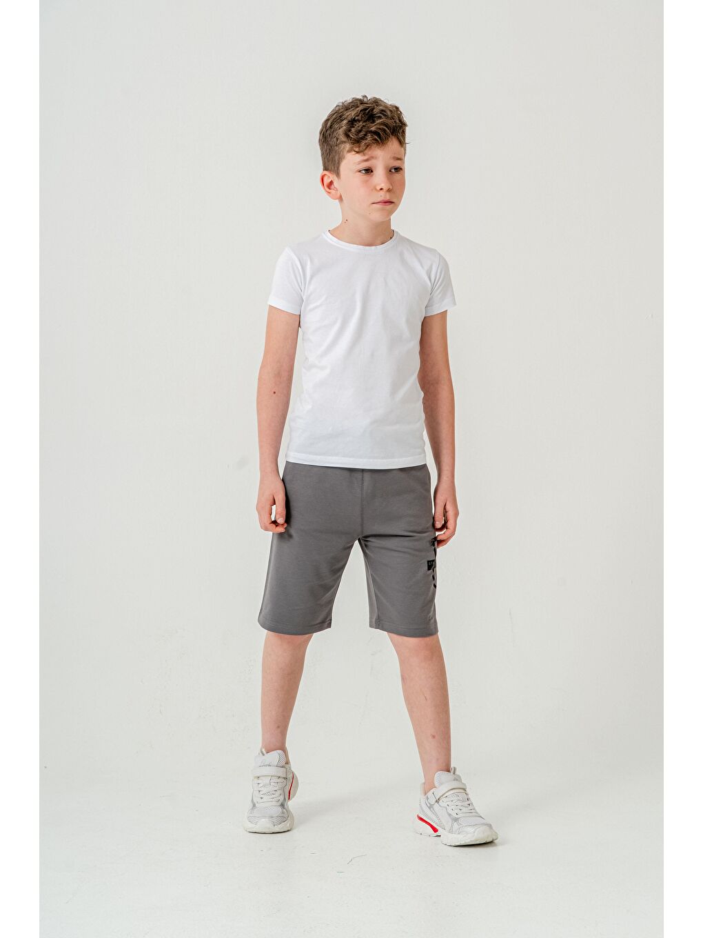 Gri Stay  Good Baskılı Cep Fermuarlı Erkek Çocuk Şort-1