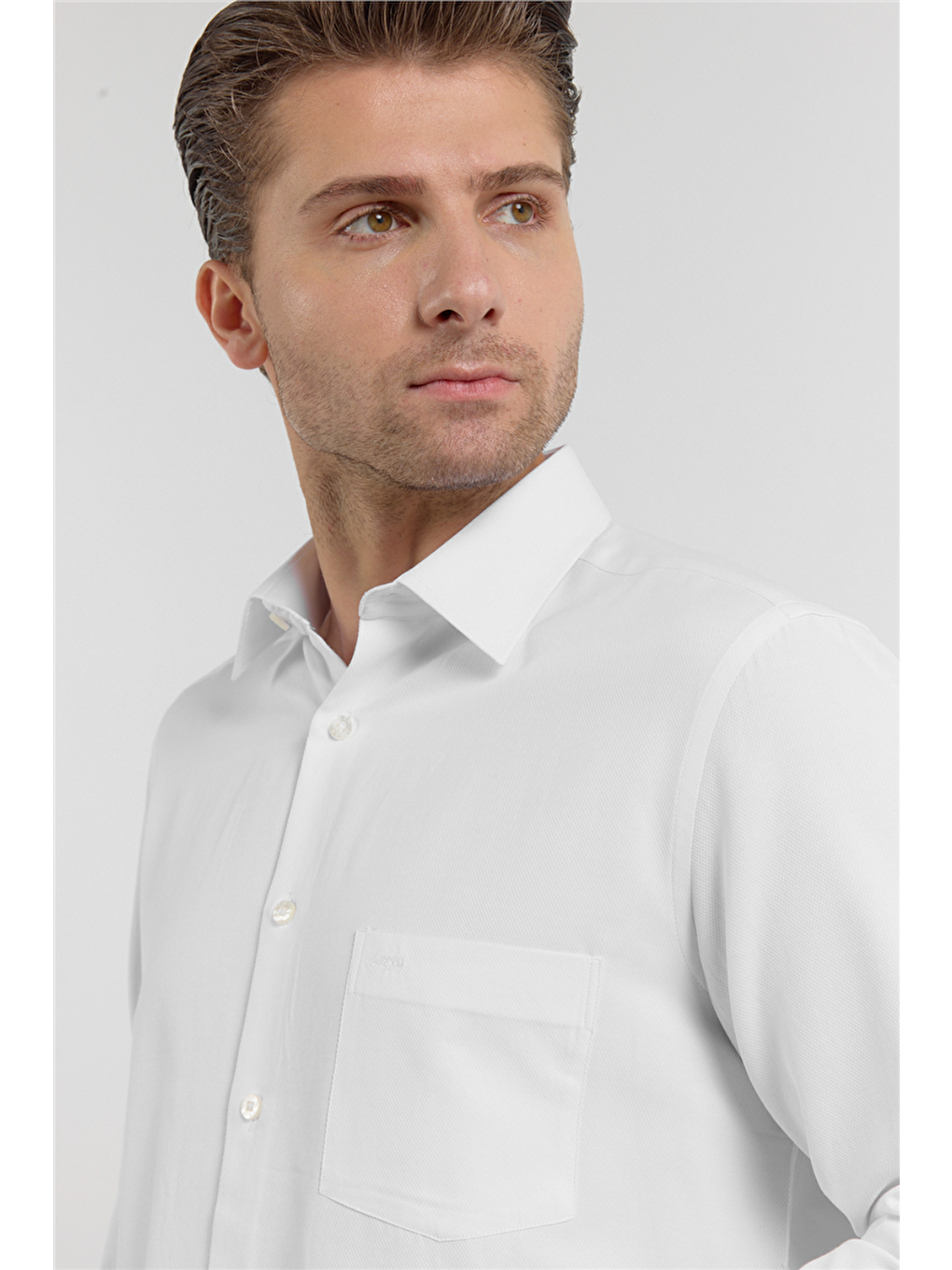 Beyaz Kendinden Desenli Sert Yaka Uzun Kol Cepli Comfort Fit Pamuklu Gömlek 1004255269-3