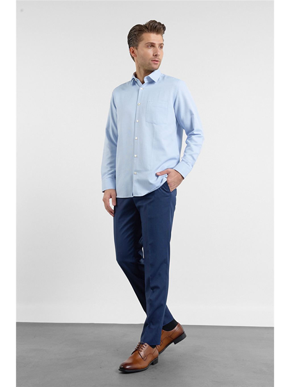 Mavi Kendinden Desenli Sert Yaka Uzun Kol Cepli Comfort Fit Pamuklu Gömlek 1004255223-1