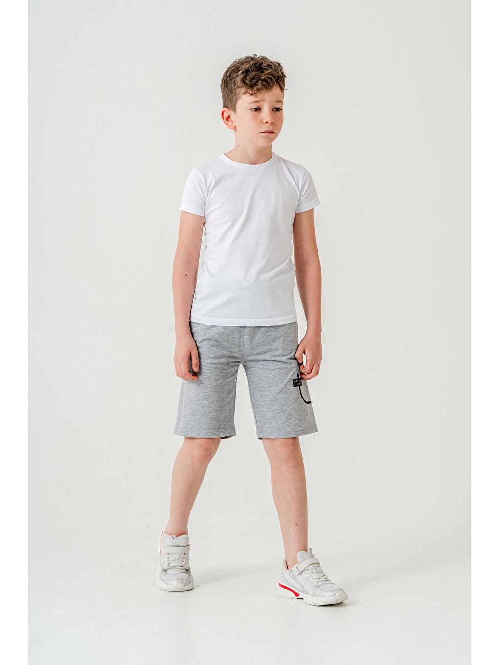 Gri Stay  Good Baskılı Cep Fermuarlı Erkek Çocuk Şort-1