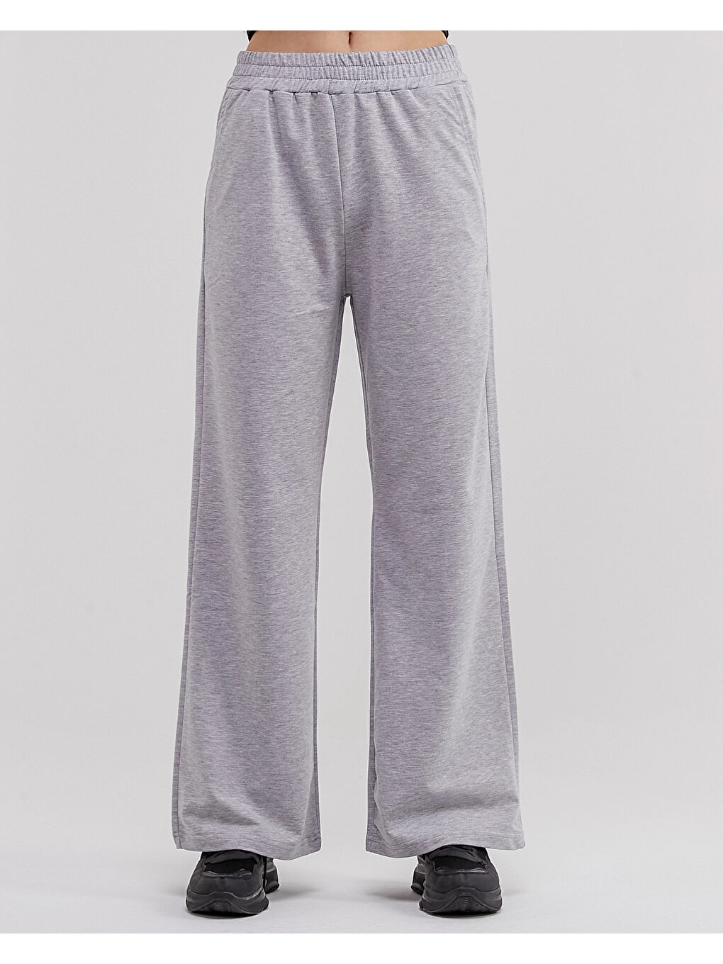 Gri Beli Lastikli Bol Paça Kadın Eşofman Altı N003-2