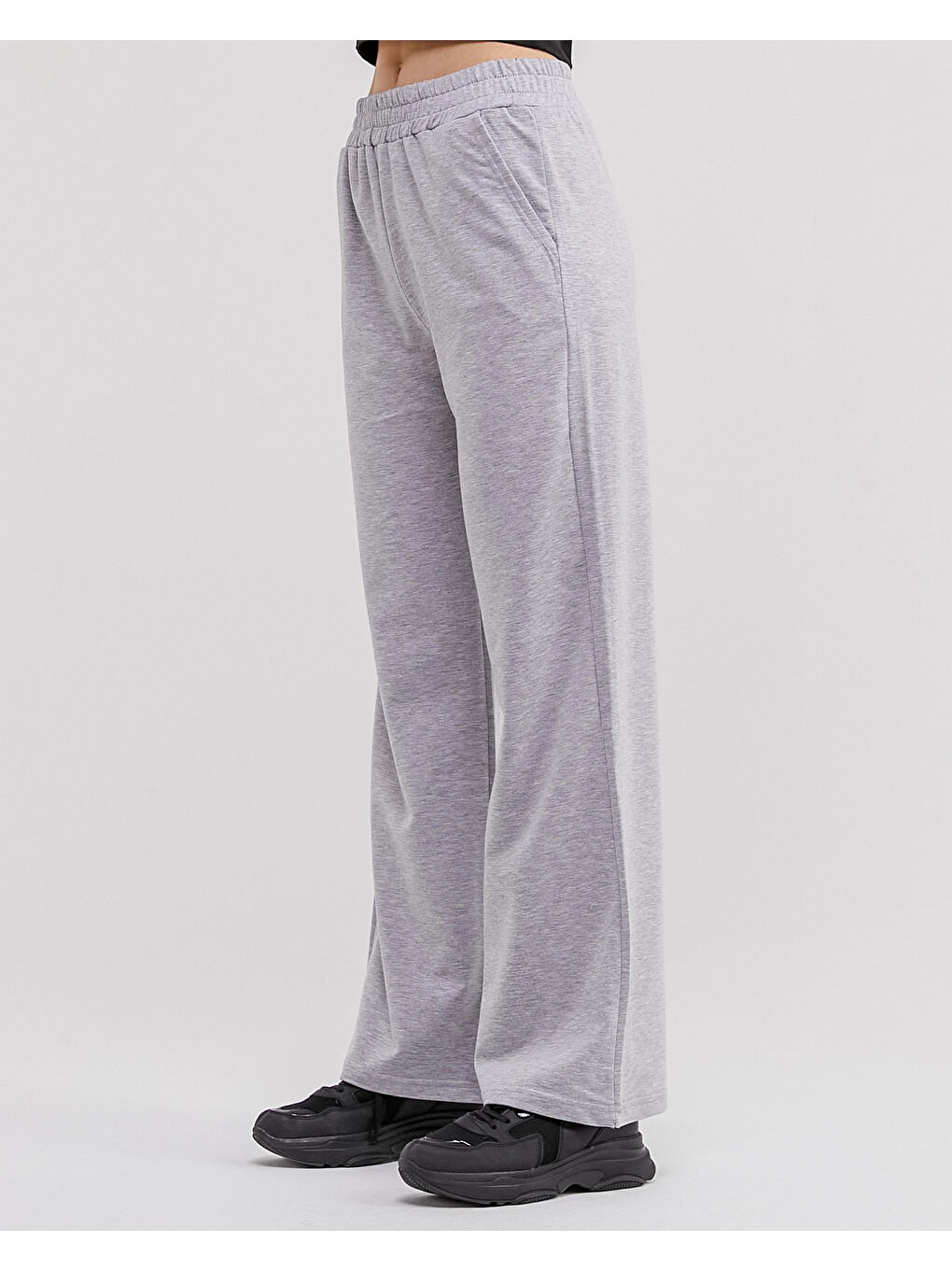 Gri Beli Lastikli Bol Paça Kadın Eşofman Altı N003-3