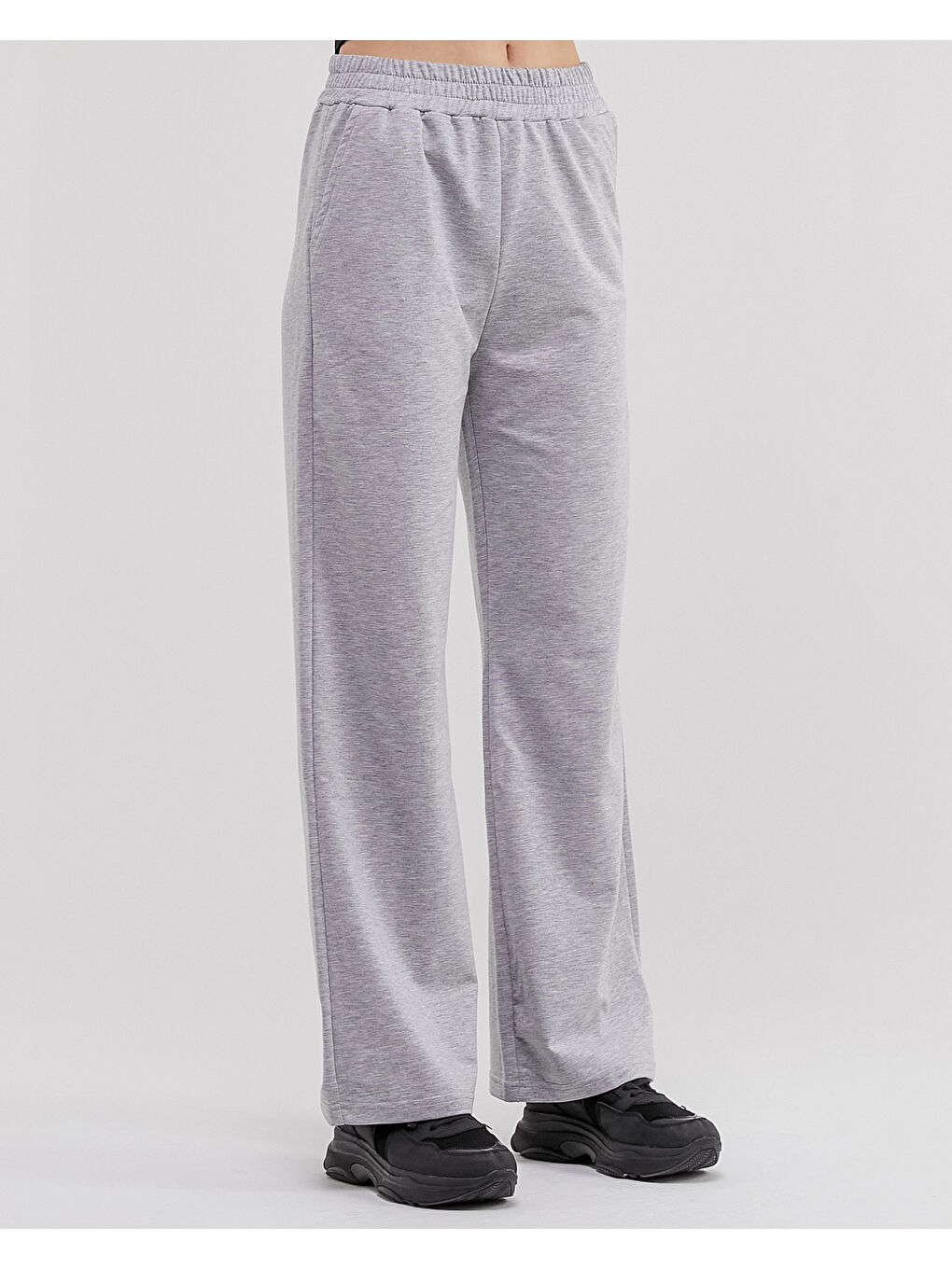 Gri Beli Lastikli Bol Paça Kadın Eşofman Altı N003-4