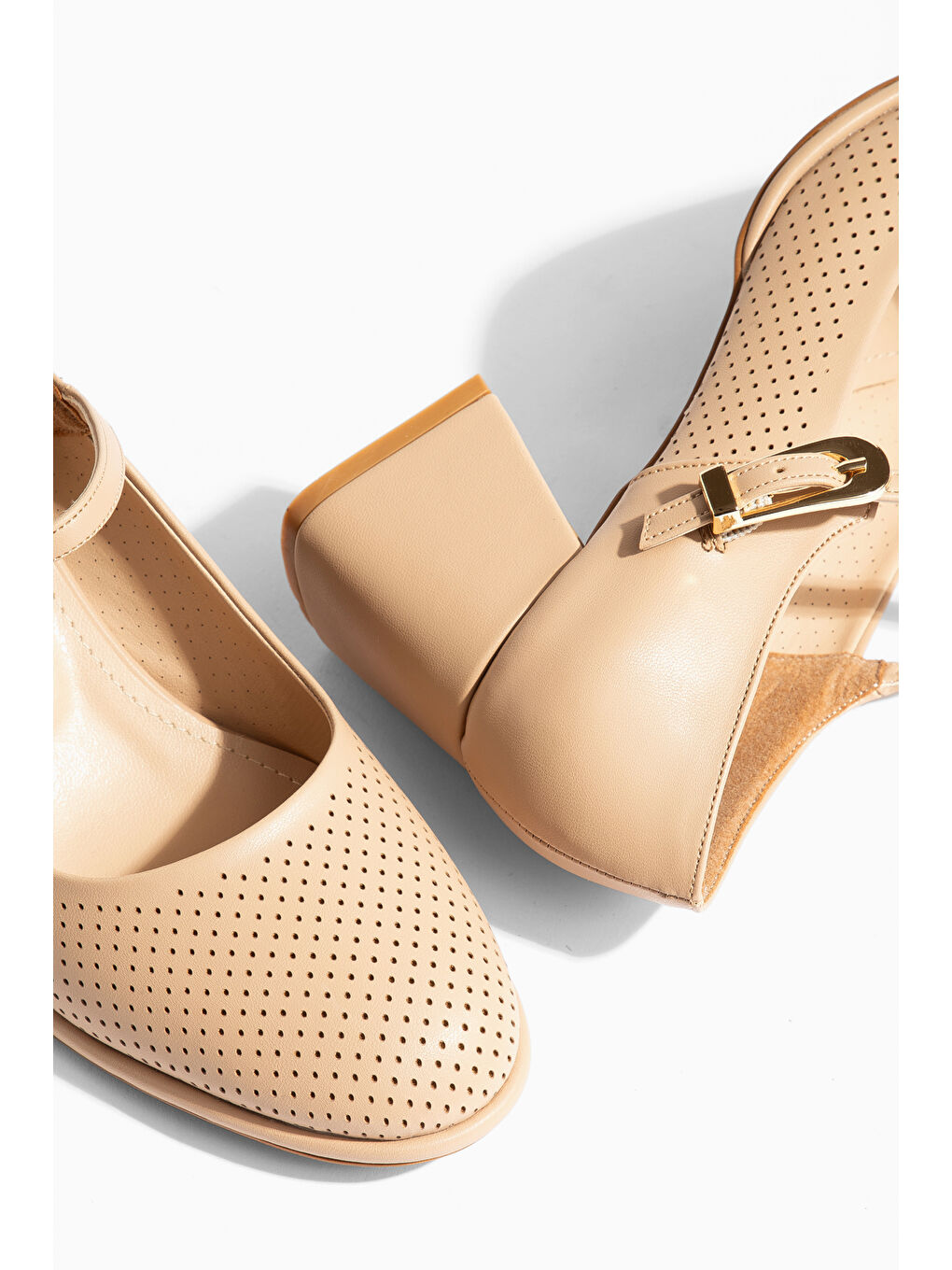 Bej D5141 Günlük Ortopedik Kadın Klasik Topuklu Ayakkabı-1