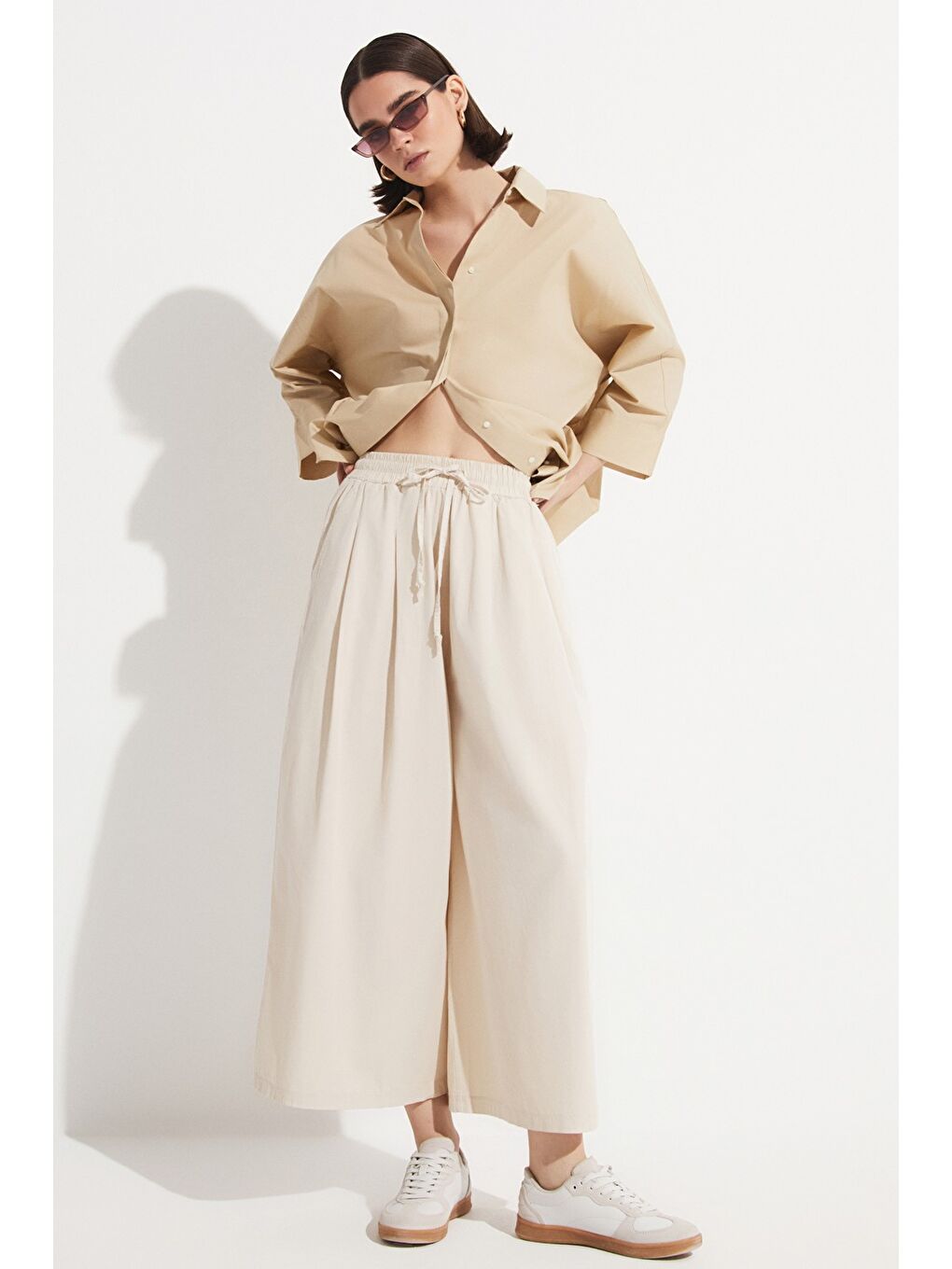 Bej Beli Lastikli Bol Paça Pantolon