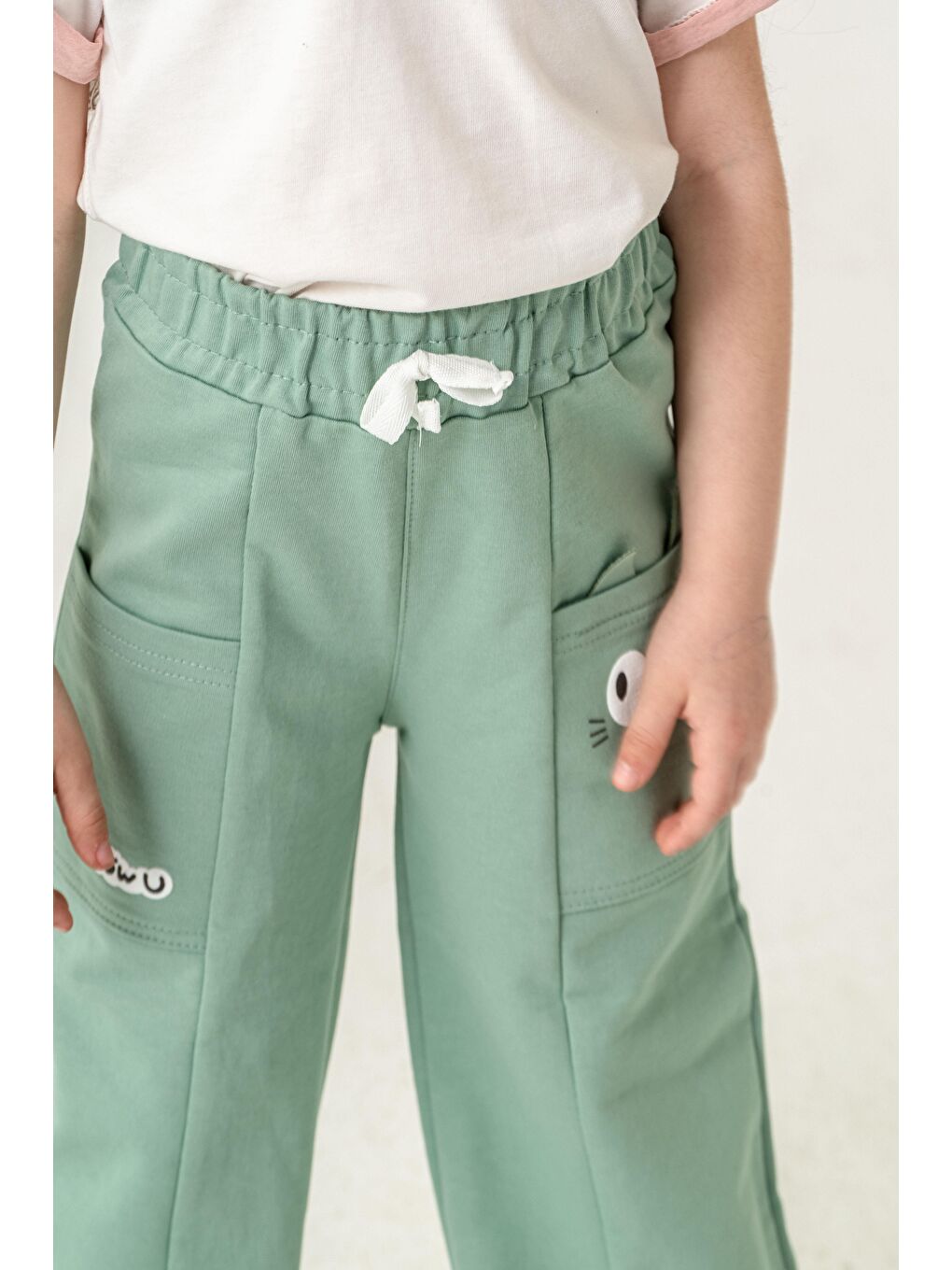 Yeşil Çift Cepli Cep Baskılı Kız Çocuk Eşofman Altı-4