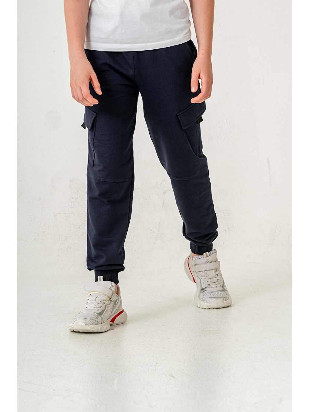 Lacivert Çift Kargo Cepli Cep Kapagı Balıksırtlı Erkek Çocuk Eşofman Altı-1