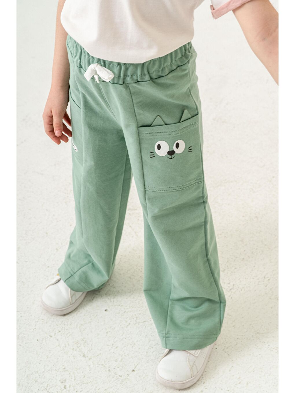 Yeşil Çift Cepli Cep Baskılı Kız Çocuk Eşofman Altı-5