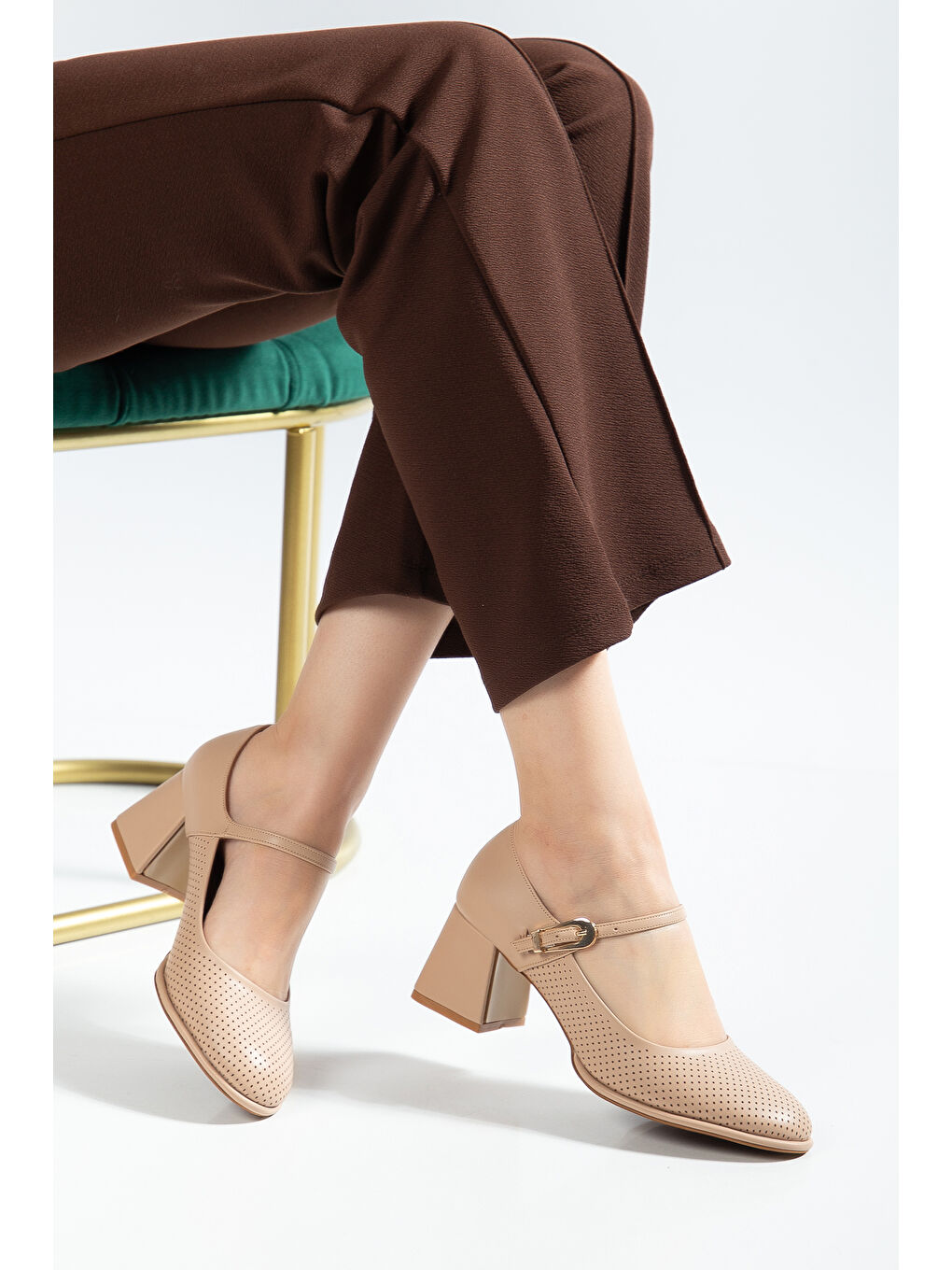 Bej D5141 Günlük Ortopedik Kadın Klasik Topuklu Ayakkabı-2