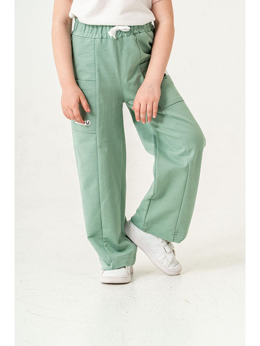 Yeşil Çift Cepli Cep Baskılı Kız Çocuk Eşofman Altı-6