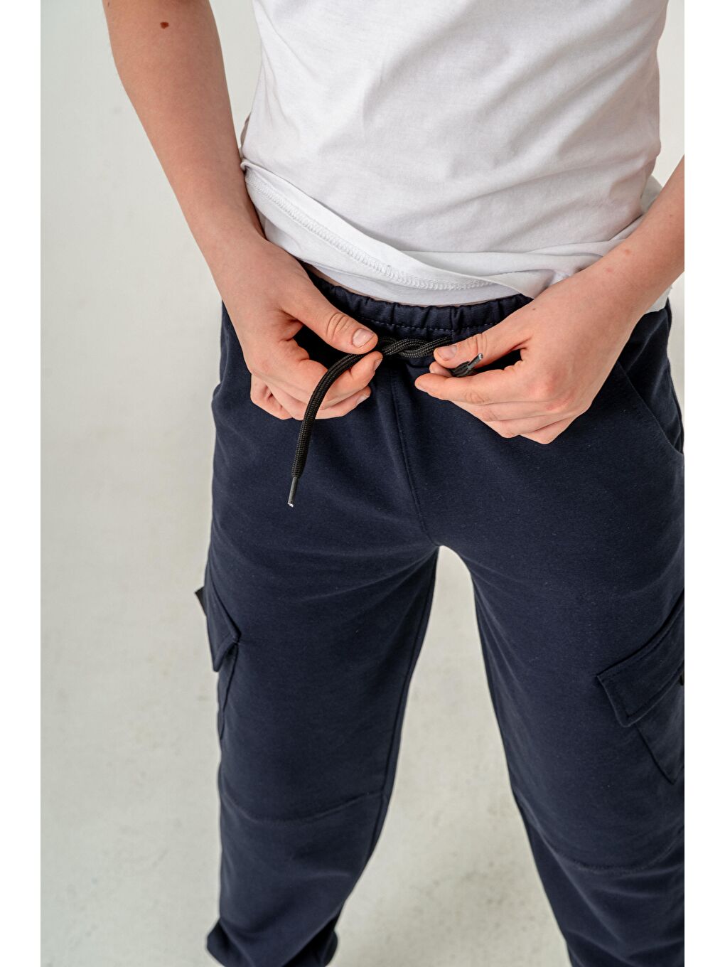 Lacivert Çift Kargo Cepli Cep Kapagı Balıksırtlı Erkek Çocuk Eşofman Altı-4